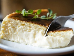 Печен сметанов чийзкейк с крема сирене - снимка на рецептата